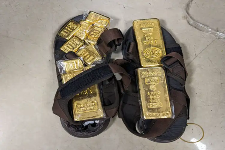 DRI Mumbai seizes gold worth Rs 3.86 crore hidden in slippers, arrests Chad National