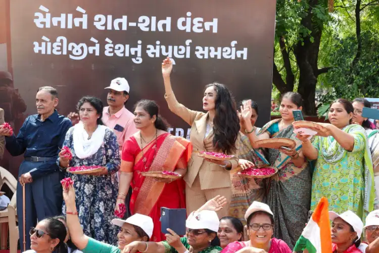 Colonel Sofiya Qureshi's family joins PM Modi's Vadodara roadshow, applauds his efforts for women's empowerment
