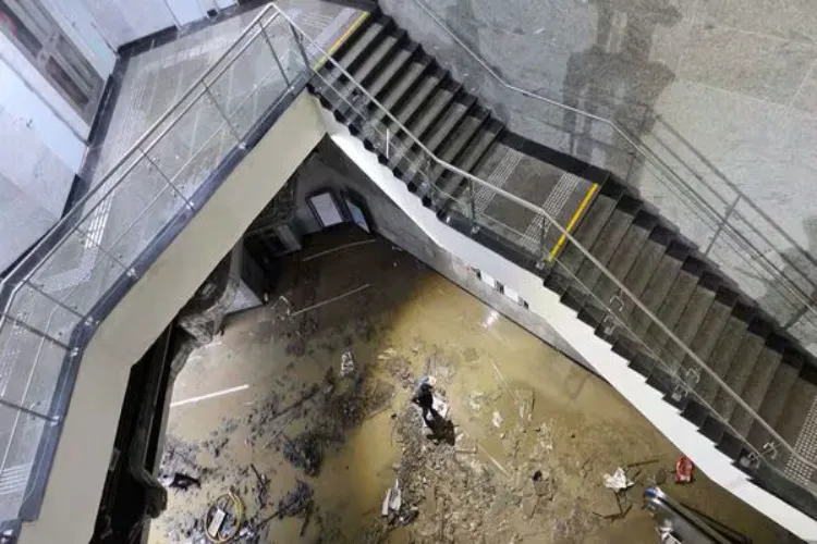Waterlogging in Mumbai Metro station: Aditya demands removal of Turkish company from tunnel construction