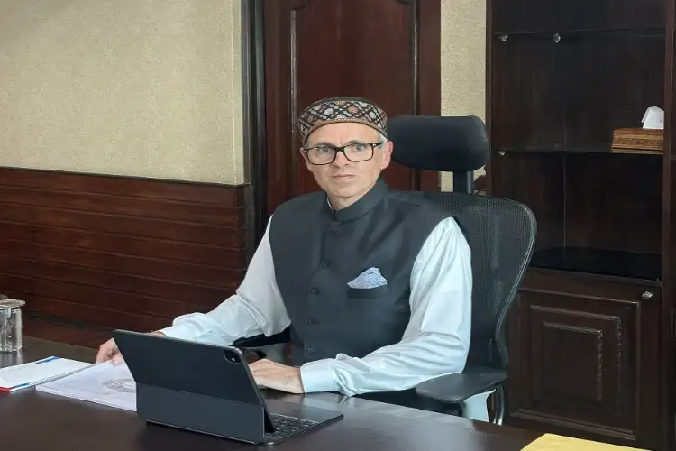 J-K : CM Omar Abdullah arrives at Gulmarg club for high-level government meeting