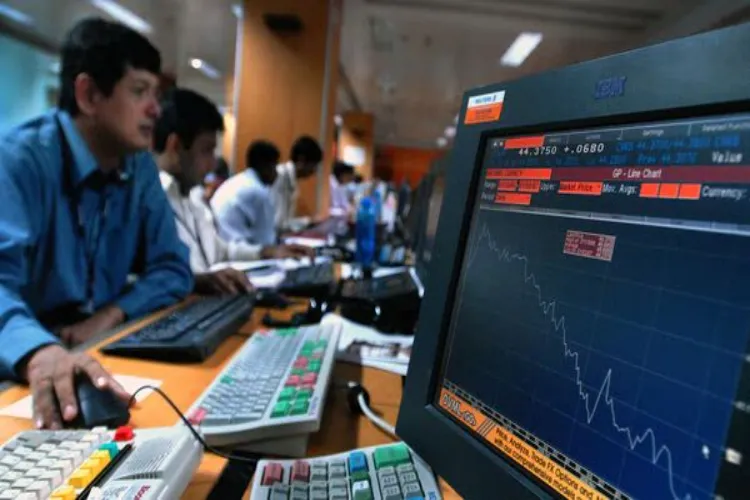 Stock market rises after US court stays retaliatory tariffs, Sensex rises 321 points