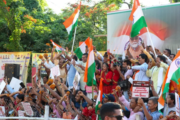 PM Modi holds roadshow in Patna