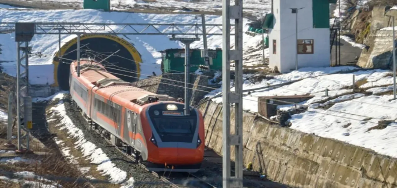 Vande Bharat will change Kashmir's transport: Tourism, agriculture and defense sector will benefit