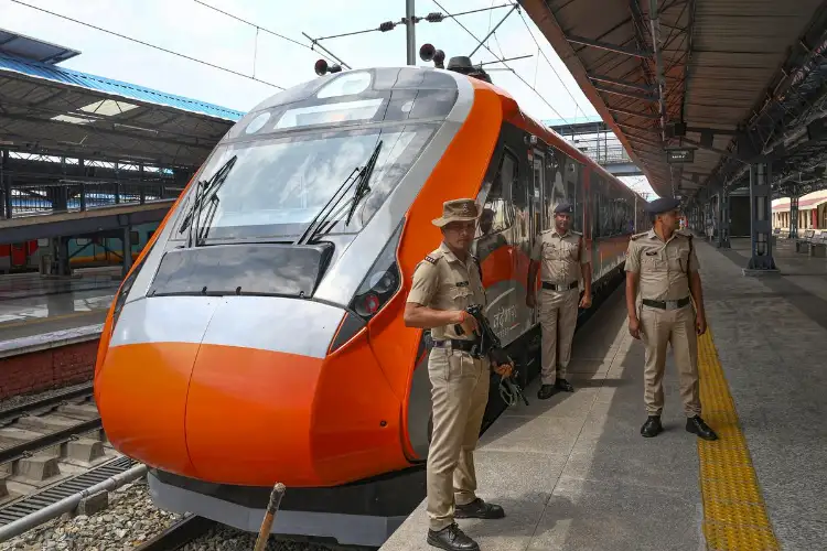 Railway Minister shares 8 features of Katra Srinagar Rail Link