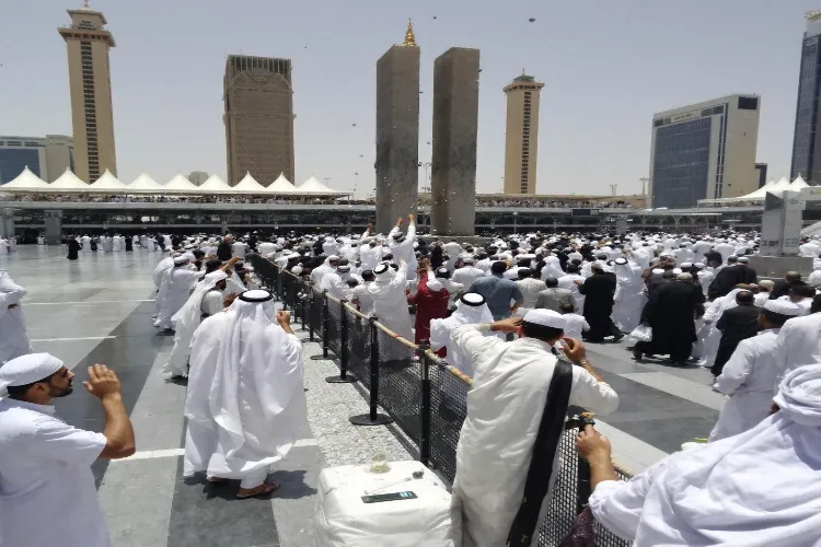 The tradition of pelting stones at the devil during the Hajj journey, what is the story behind it?