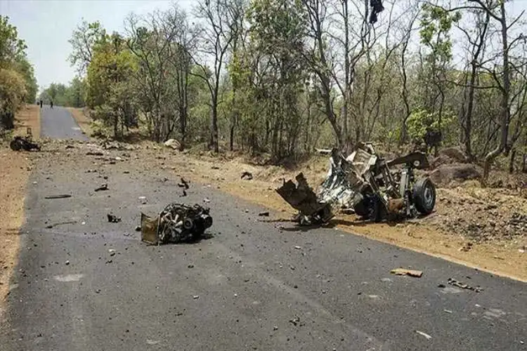 ASP and other security personnel injured after being hit by a pressure bomb in Sukma, Chhattisgarh