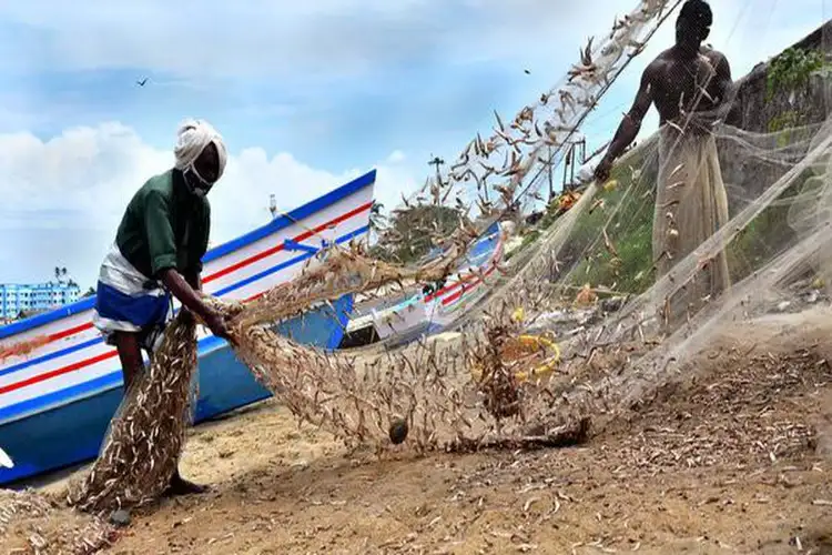 Fishing will be banned in Kerala from tonight