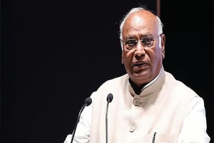 Kharge rejects demand for resignation of Karnataka CM and Deputy CM over stampede