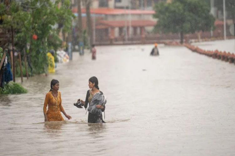 Hindu Kush is at high risk of landslides and floods this monsoon: Report