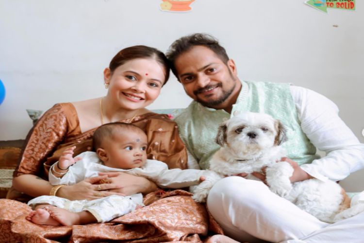 Shahnawaz and Devolina showed their son's face for the first time, fans showered love on him