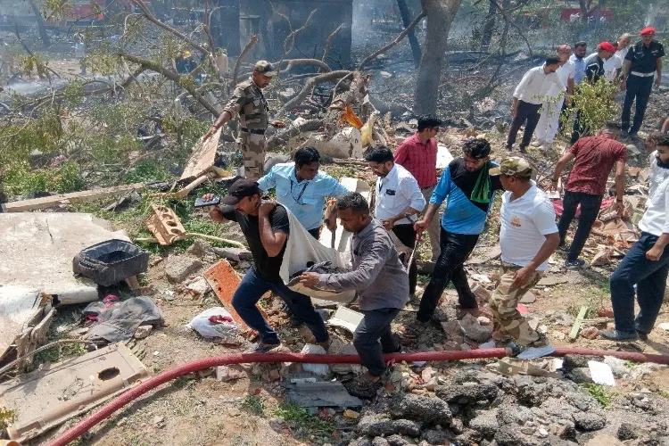 Ahmedabad plane crash brings back memories of 1993 tragedy: Vasant Chavan of Parbhani said- 'I was saved because I was sitting near the cockpit'