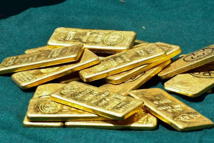 Fall in gold prices in futures market