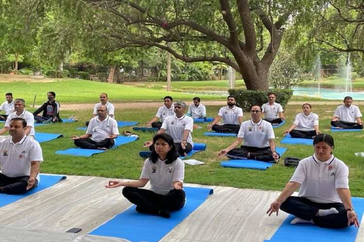 'Yoga Park' will be built in every district of Uttar Pradesh for yoga practice