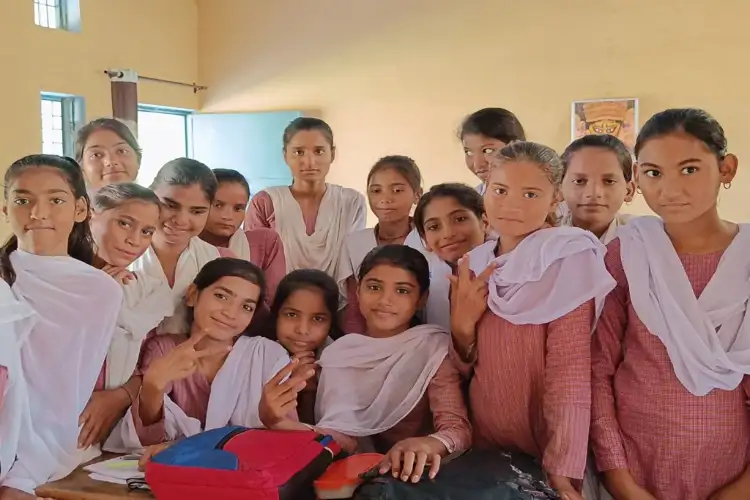 12 Dalit and OBC girls from a government school in a remote area of ​​Mirzapur cleared the NEET exam
