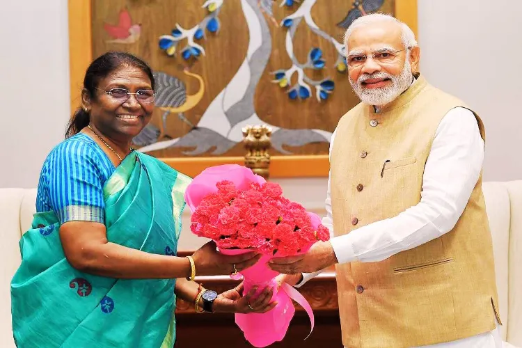 Prime Minister Modi wished President Draupadi Murmu on her birthday, called her a source of inspiration for the country
