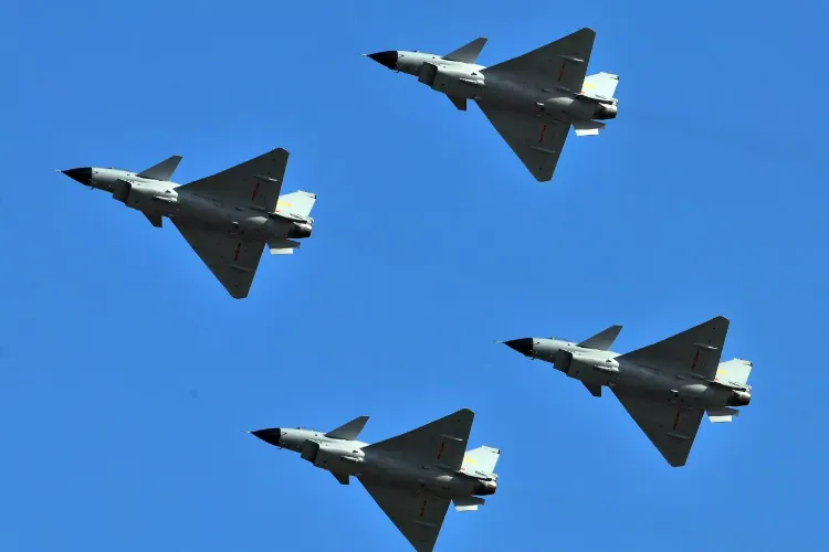 China sends several fighter jets across the Taiwan Strait