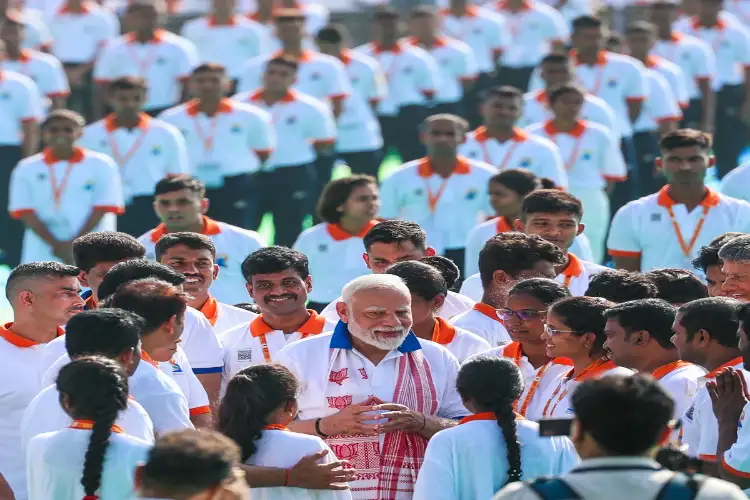 World going through tensions, Yoga gives direction of peace: PM Modi