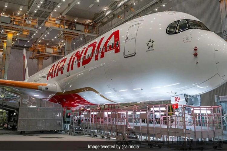 DGCA issues notice to Air India for violating working hours norms for crew