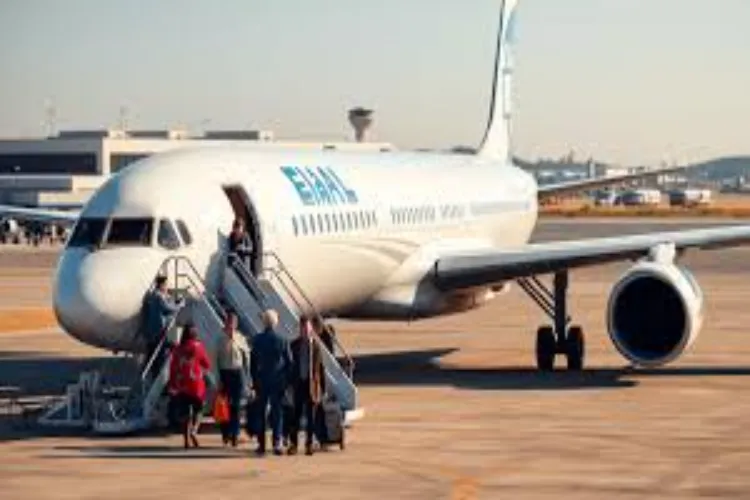 US begins flights to repatriate citizens from Israel