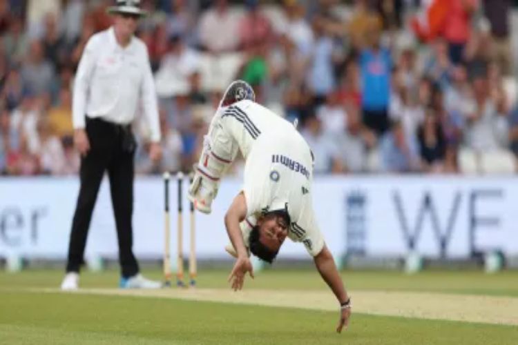 Former cricketer spoke on the video of Pant doing somersaults going viral