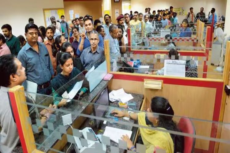 The picture of banks in India has changed, the share in deposits has increased