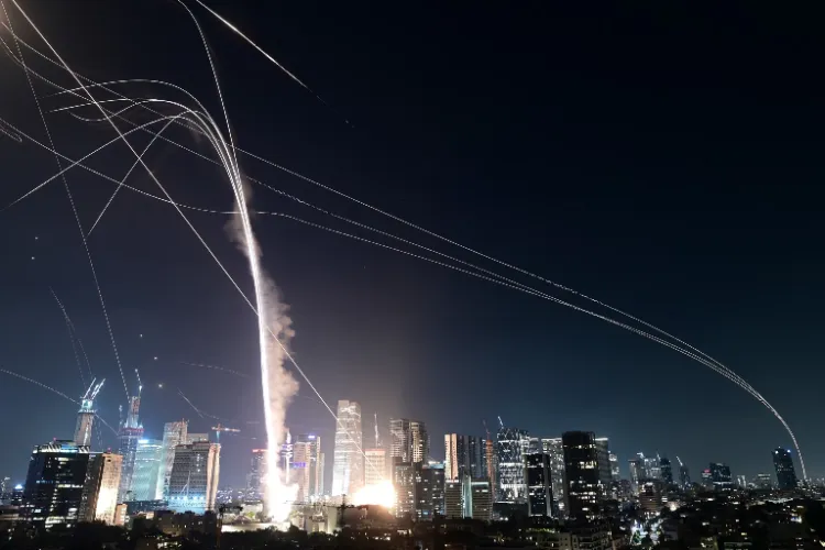 Iran fired missiles, sirens sounded in Jordan and central Israel