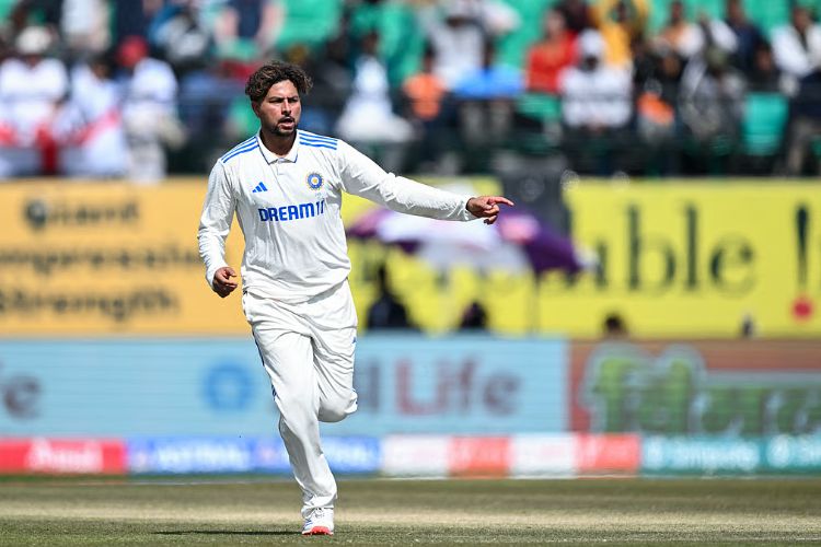 India should play Kuldeep in the second Test: Monty Panesar