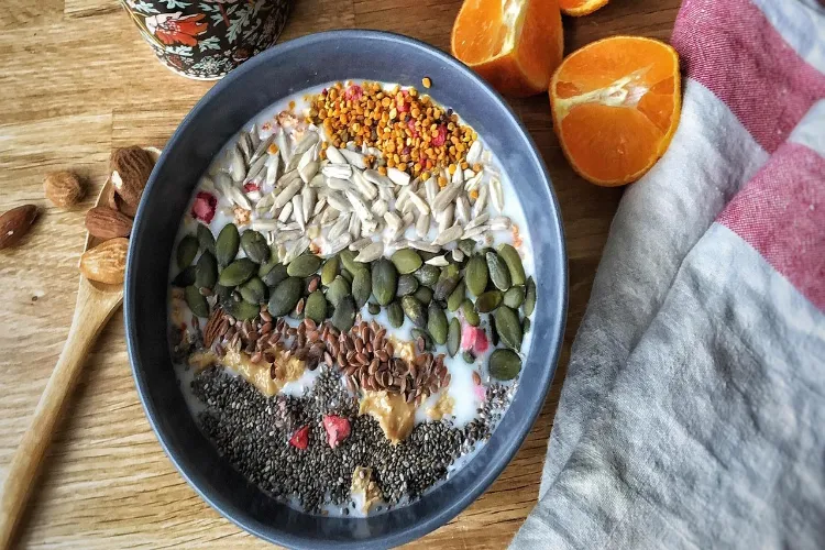 Why should women eat flax seeds daily? Know its 5 amazing benefits