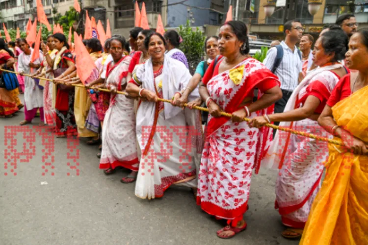 Mamata inaugurated the first Rath Yatra from the newly built Jagannath temple in Digha