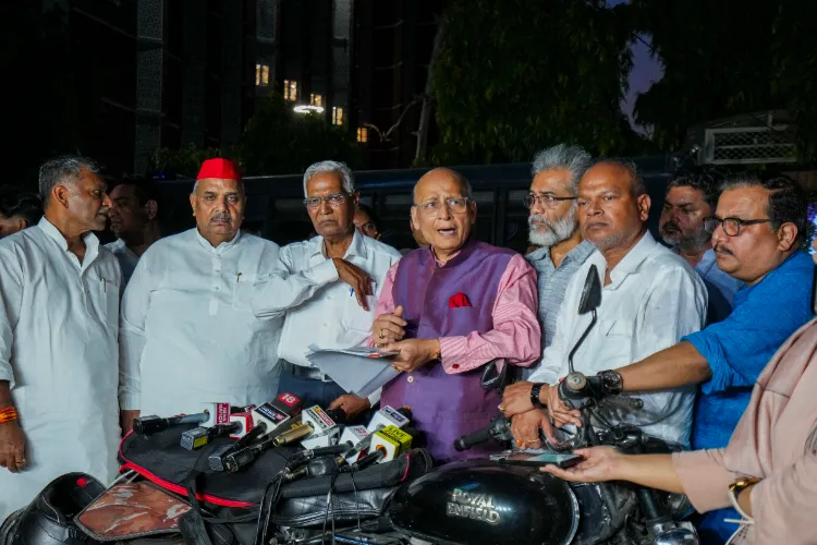 'India' alliance leaders met the Election Commission, called the special intensive revision in Bihar a 'ban on votes'