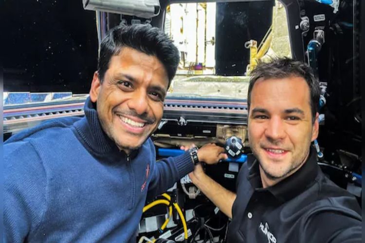 Students happy after interacting with Shubhanshu Shukla from space station