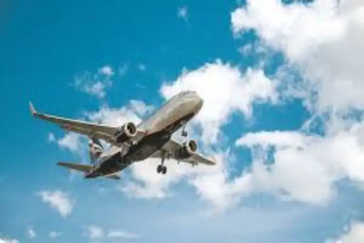 Iran reopens airspace to domestic, international flights