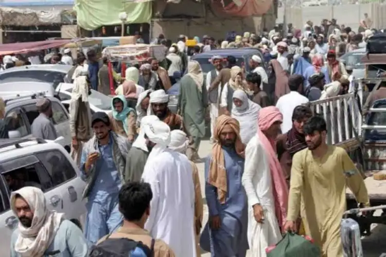 Mass deportations from Iran leave Afghan migrants stranded in extreme conditions at Islam Qala border