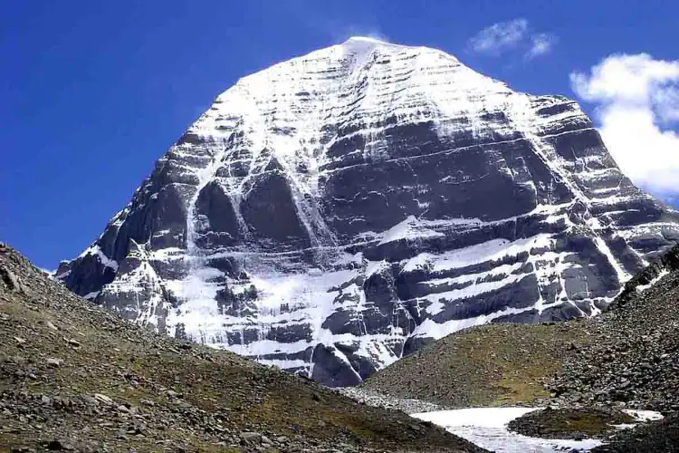 Uttarakhand: CM Dhami flags off first group of Kailash Mansarovar pilgrims from Tanakpur