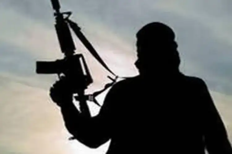 Chhattisgarh: Naxal killed in ongoing encounter on borders of Bijapur Dantewada district