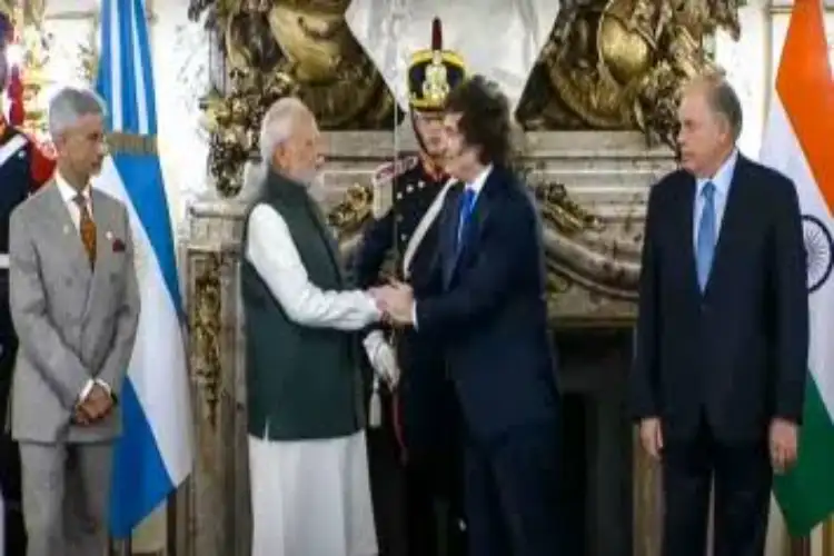 PM Modi receives warm welcome, shares hug with Argentina's President Milei in Buenos Aires