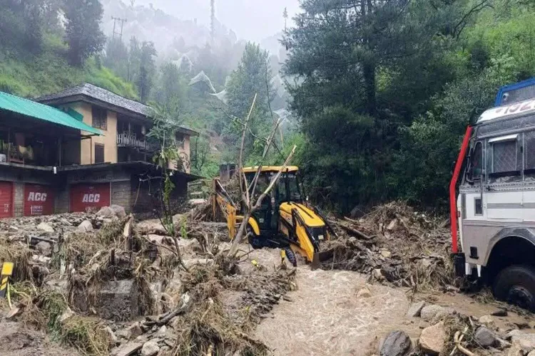 Devastation in Himachal: Search for missing people continues in flood-affected Mandi, death toll reaches 75