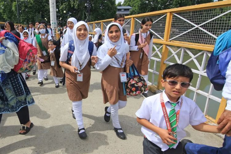 Schools reopen in Jammu and Kashmir after summer vacations