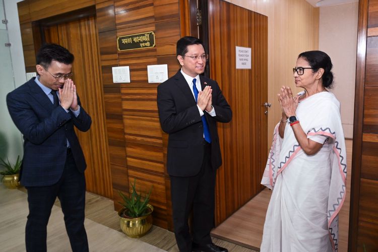 Vietnam's ambassador met Mamta Banerjee, discussed trade