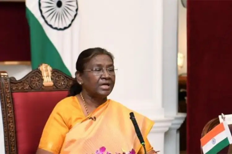 Loss of lives in Gujarat bridge collapse extremely tragic: President Murmu