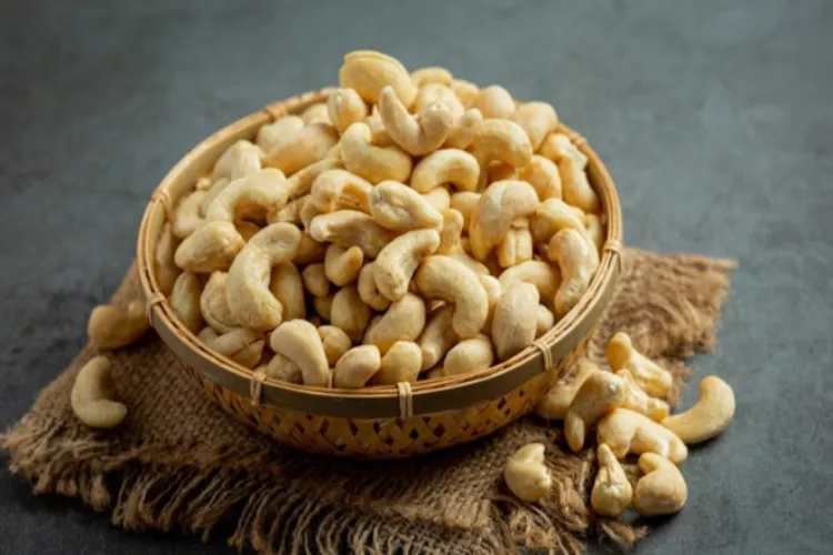 Eight amazing benefits of eating cashews