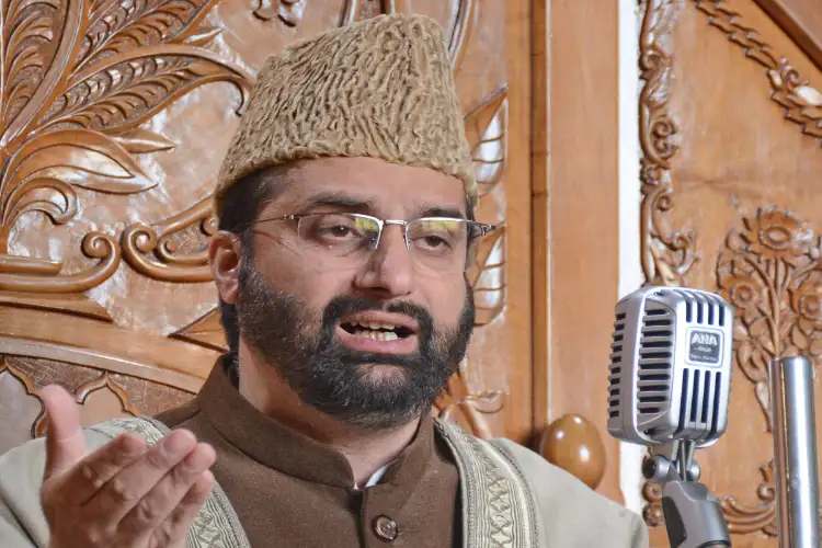 J-K: Mirwaiz says he has been placed under house arrest