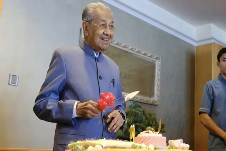 Mahathir Mohammed turns 100, gives a special message on his birthday