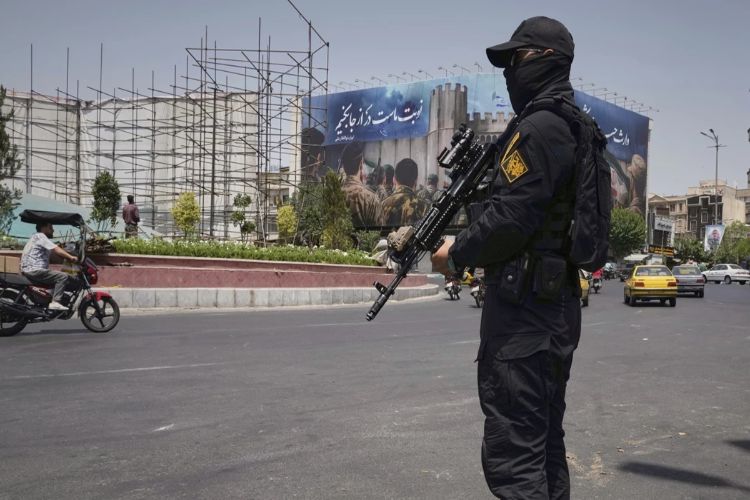 Iran detains French-German cyclist