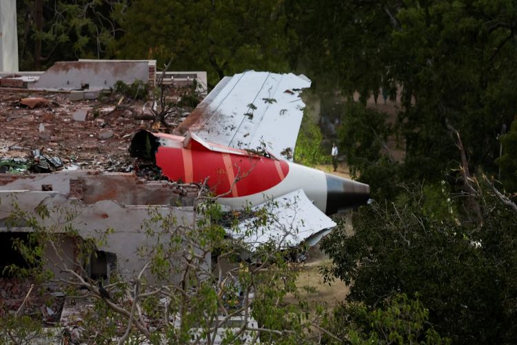 Air India crash report points to fuel failure and confusion among pilots