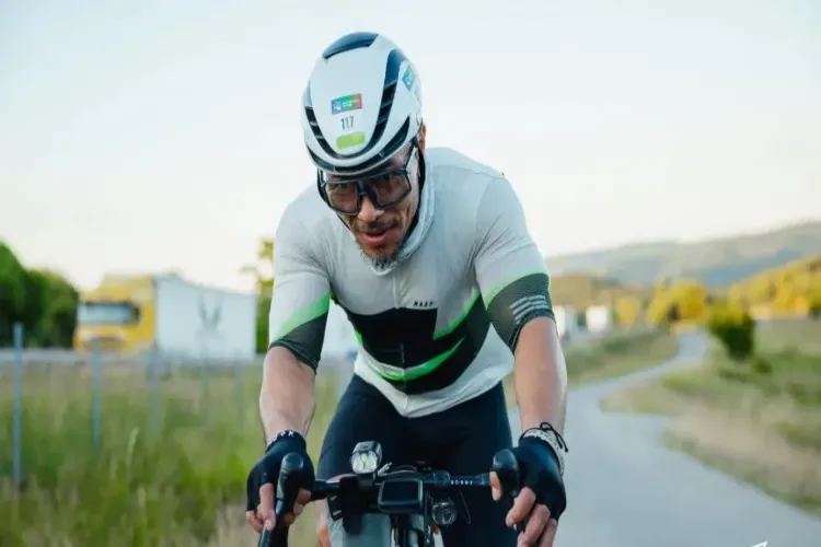 India's cycling warrior: John Gwitty won the World Championship race without any support