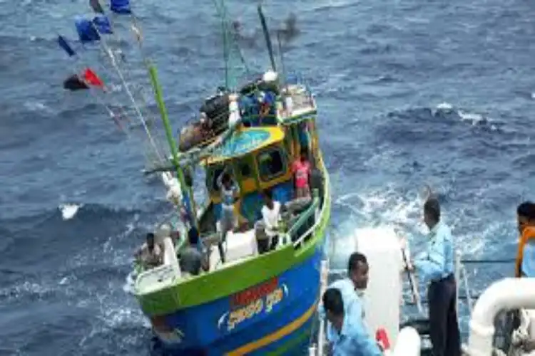 Sri Lankan Navy arrests 7 Indian fishermen for allegedly crossing maritime border
