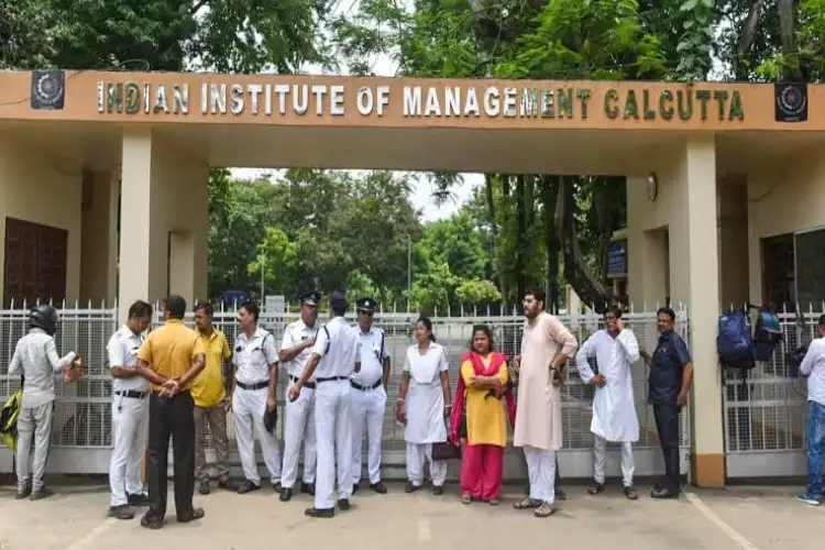 Kolkata Police forms SIT to probe alleged rape on IIM Calcutta campus