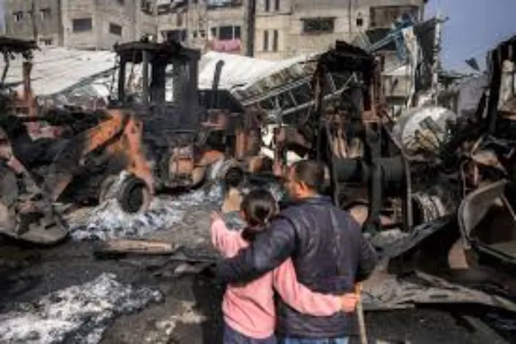 32 people including six children killed in Israeli attacks in Gaza