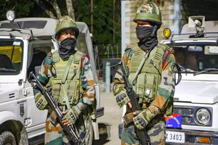 Manipur: 10 militants arrested in a joint operation by Army and Assam Rifles
